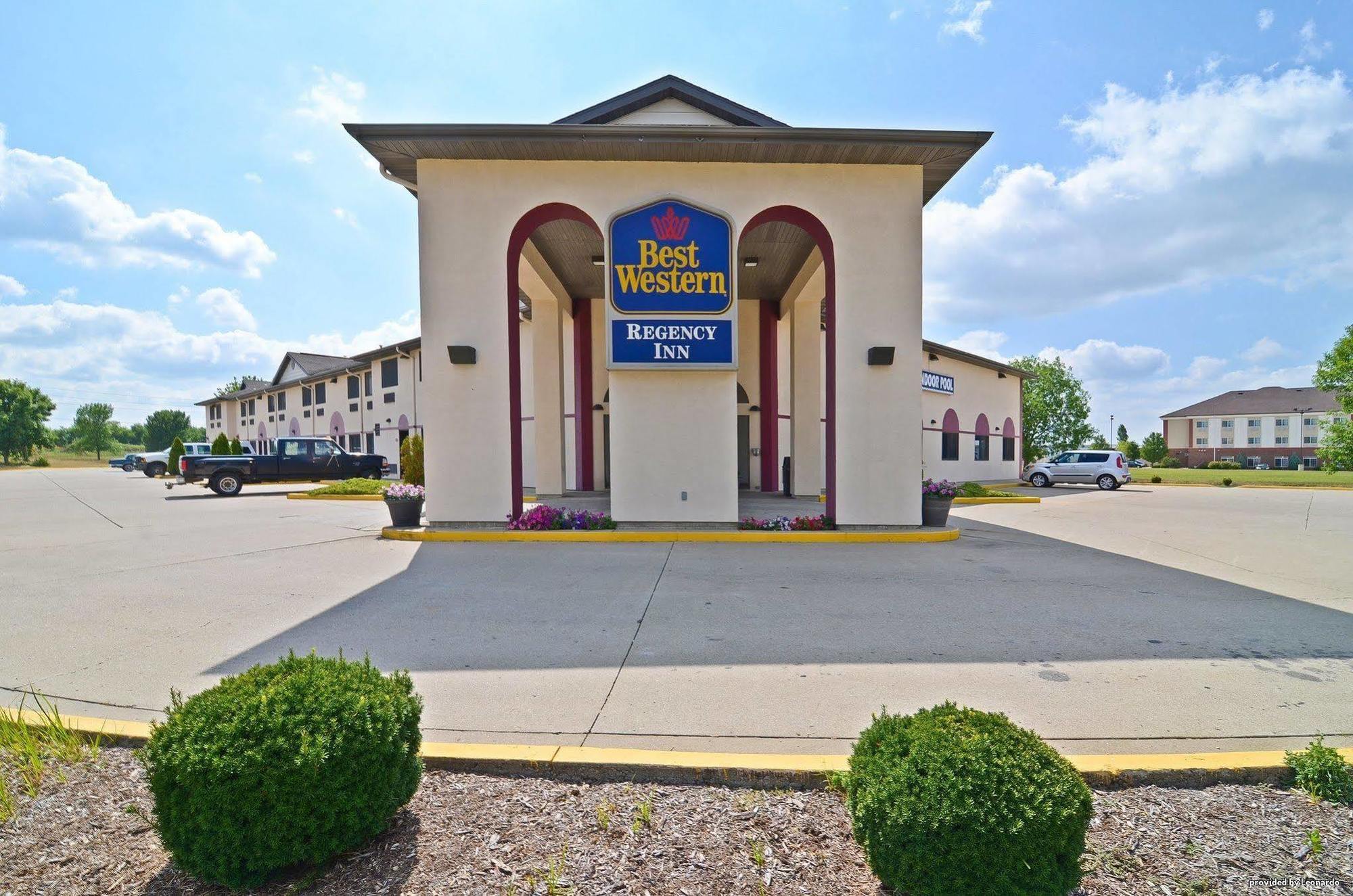 Baymont By Wyndham Danville Il Exterior photo